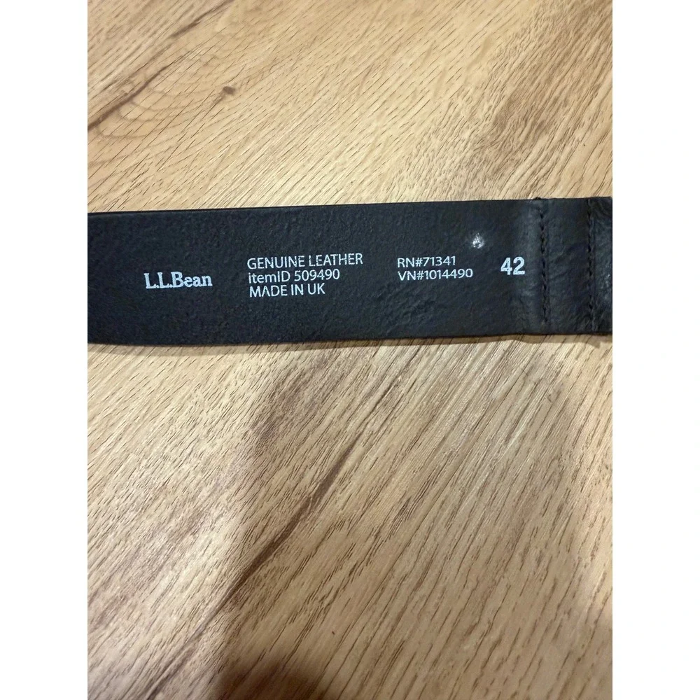LL Bean Mens Black Genuine Leather Stretch Belt Size 42 Made in UK